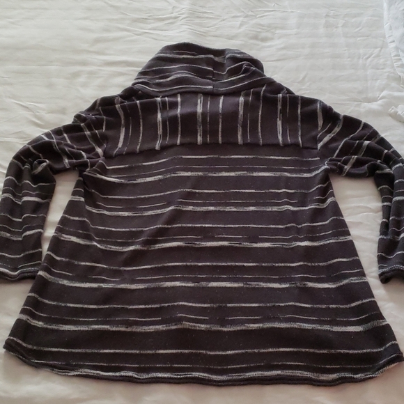 Women's Apt 9 sweater - Picture 4 of 5